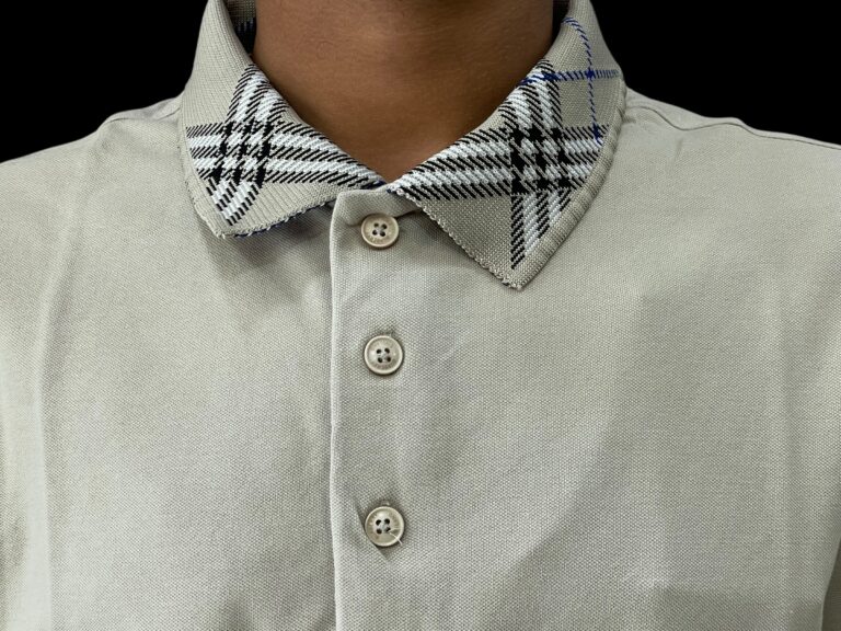 BURBERRY COLLARED T-SHIRT - Image 3