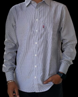LEVI'S   WHITE   SHIRT
