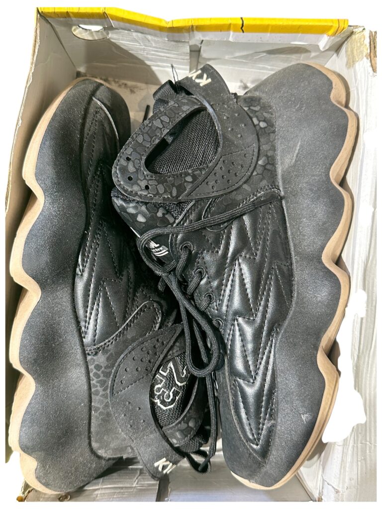 IMPORTED CLASSIC BLACK SHOES - Image 2
