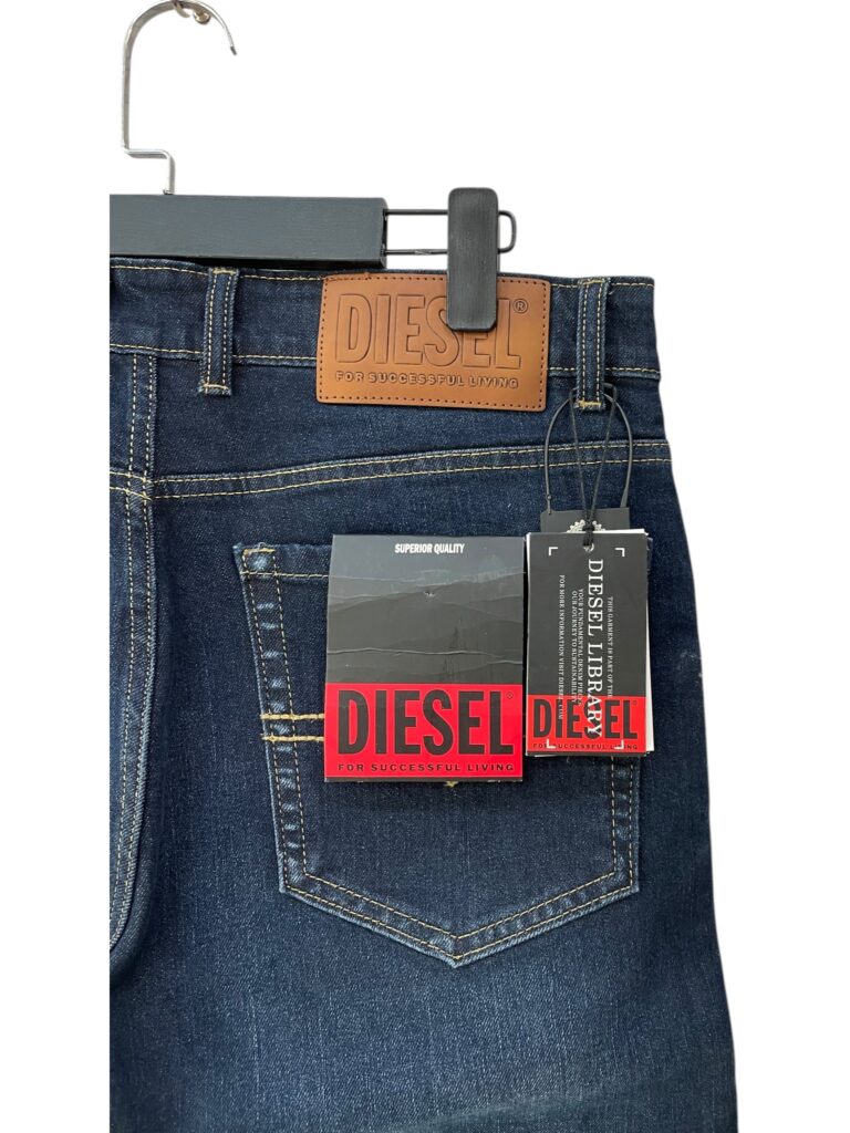 DIESEL DARK BLUE JEANS - Image 3