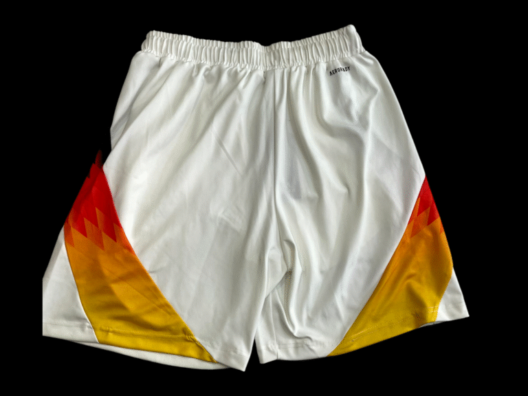 ADIDAS Shorts Sporty Style - Image 2