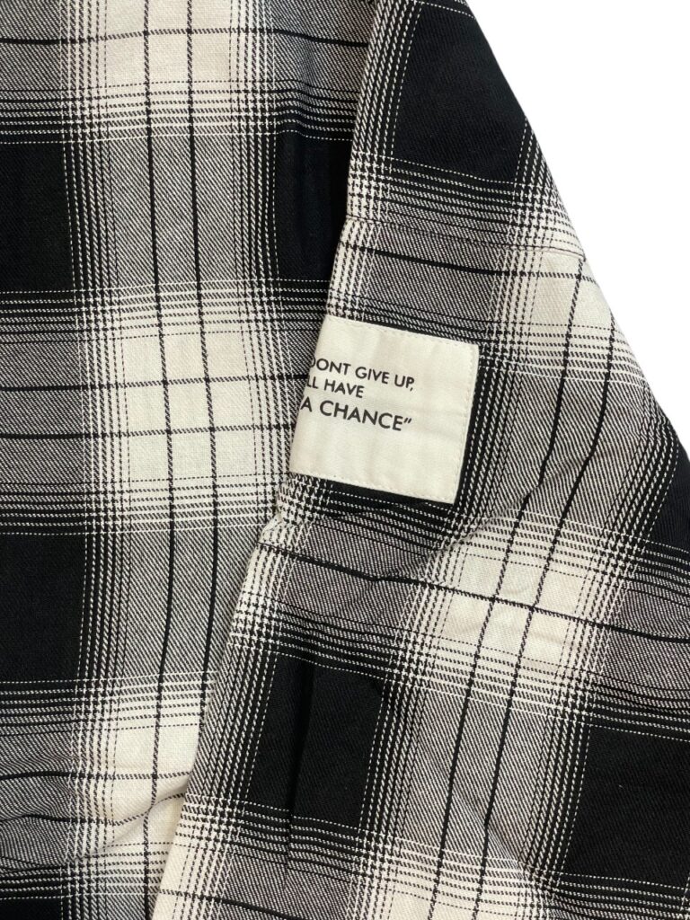 Trendy Black & White Plaid Shirt - Image 4