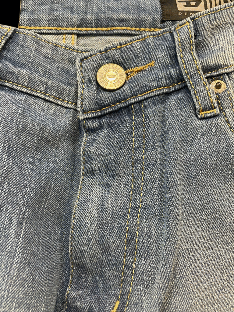 DIESEL LIGHT BLUE BAGGY JEANS - Image 2