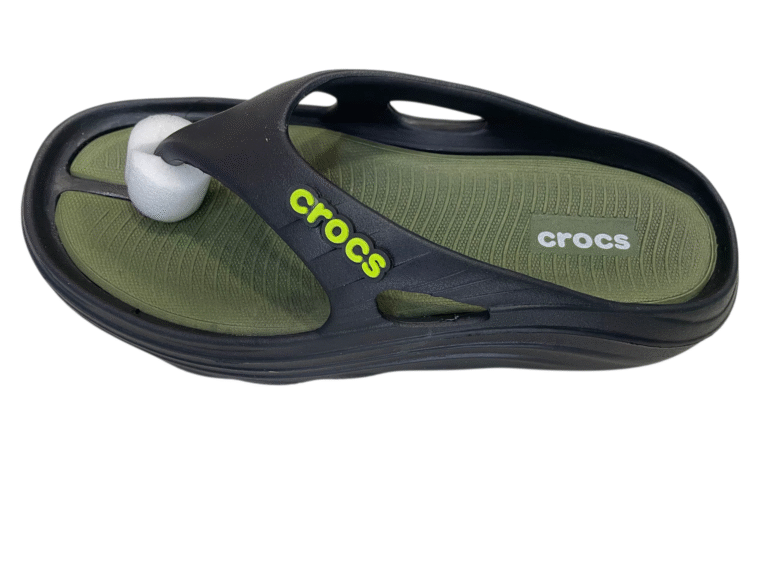 CROCS V-Shaped Slippers - Image 6